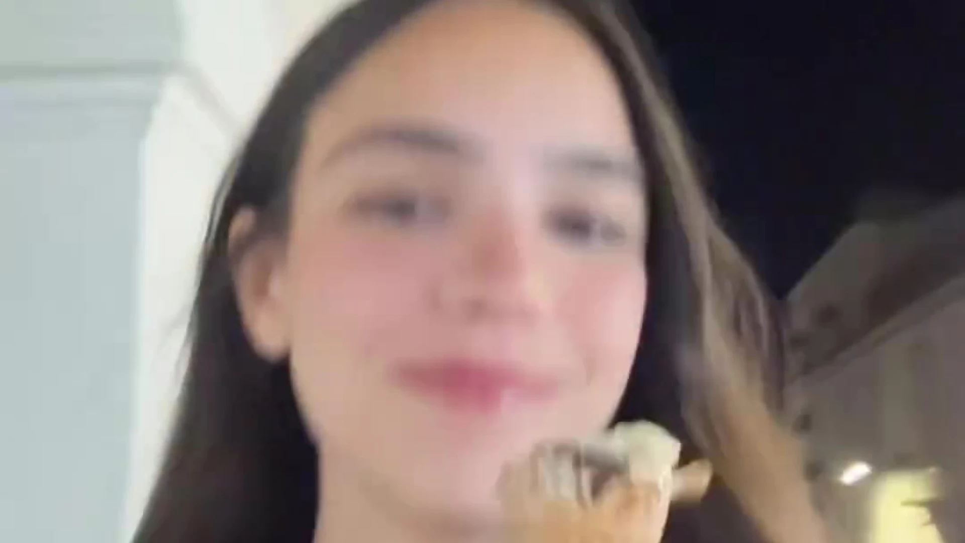 Giulia Rosa sucks a Ice-cream get viral